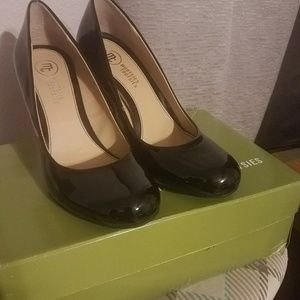 New shoes with box